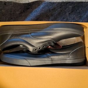 Vans Era leather mono blackout 13